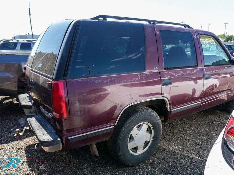 1999  Chevrolet  Tahoe   4WD - Roller Auctions