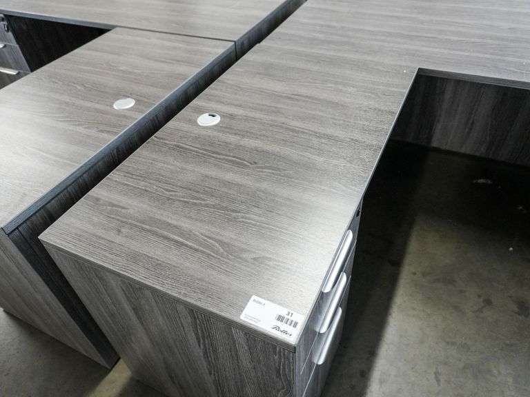Office Desk With Return, 72" x 71" - Roller Auctions