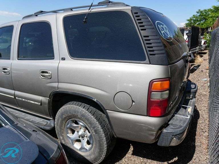 2001  Chevrolet  Tahoe   4WD - Roller Auctions