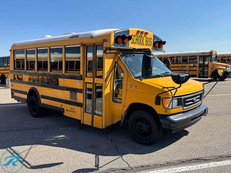 2003  Ford  E450   RWD  14-Passenger School Bus - Roller Auctions