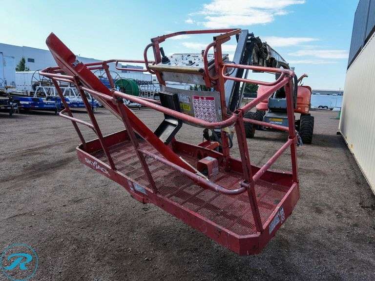 2021  Skyjack   SJ86T  4WD  Boomlift - Roller Auctions