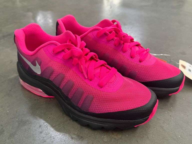 Nike Air Max 749862-006 Pink Mesh Sneakers, Women's Size 8