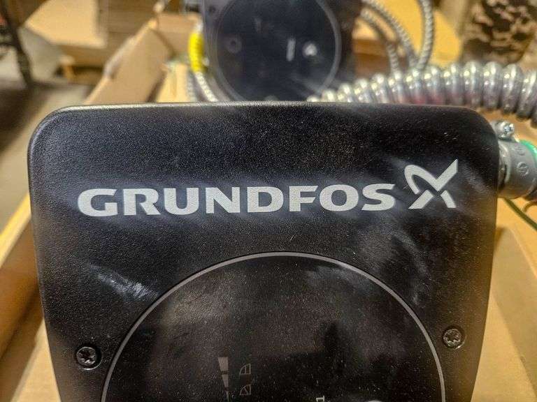 Grundfos Magna1 32-60F 165 Circulator Pump - Roller Auctions