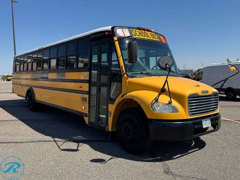 2008 Thomas Saf-T-Liner C2 Freightliner RWD 77-Passenger School Bus - Roller Auctions