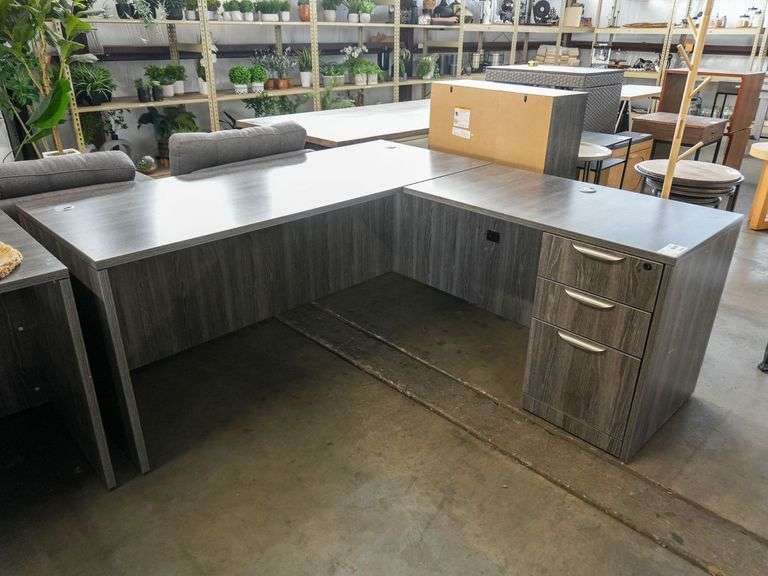 Office Desk With Return, 72" x 71"
