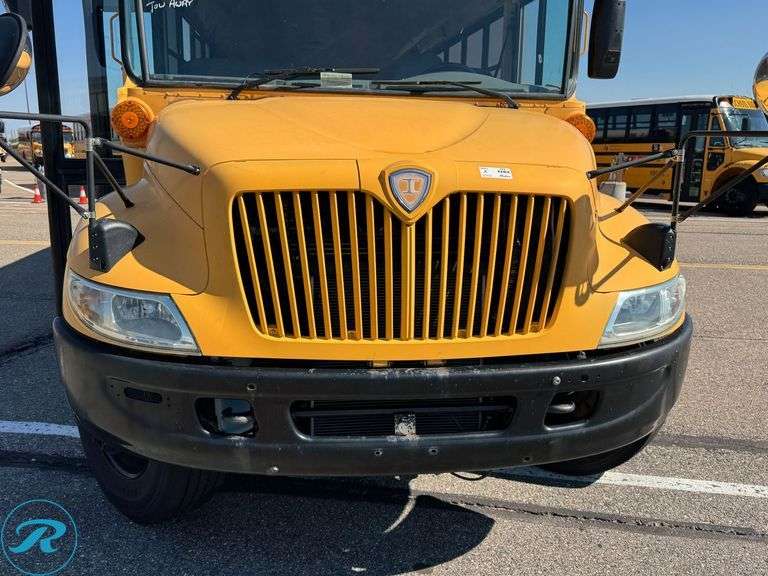 2005 IC Corporation CE300 RWD 77-Passenger School Bus - Roller Auctions