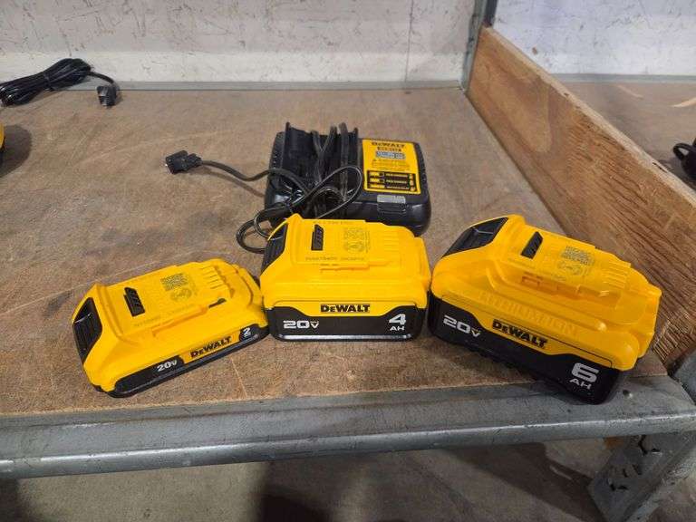DeWalt DCB112 Charger With 20V Lithium-Ion Batteries 2Ah, 4Ah, 6Ah