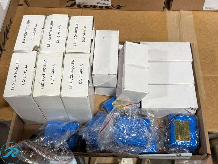 Tray of LED Controllers DC12-24V 4A With Batteries and Charges