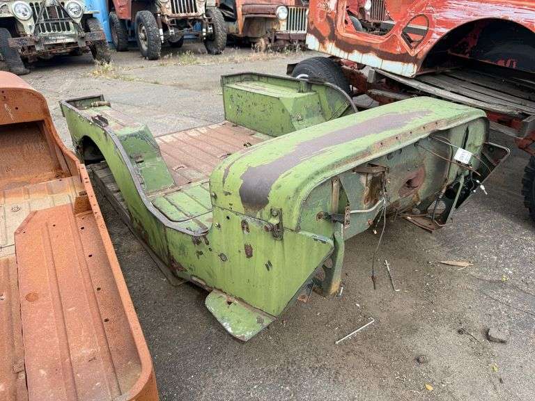 Willys Jeep CJ2A Body