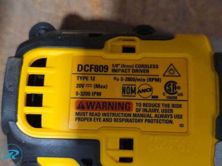 DeWalt DCD794 Cordless Drill Driver, DCF809 Cordless Impact Driver, 20V, (2) Batteries and Bag - Roller Auctions