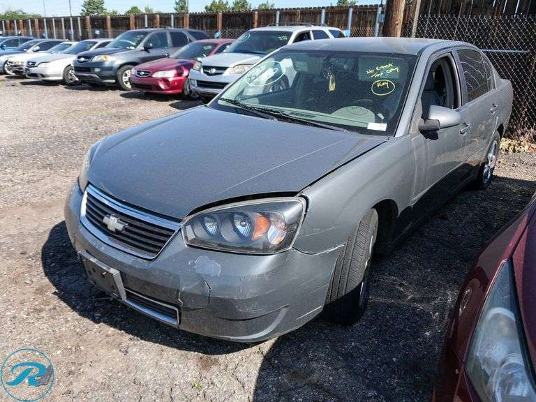 2008  Chevrolet  Malibu LT   FWD