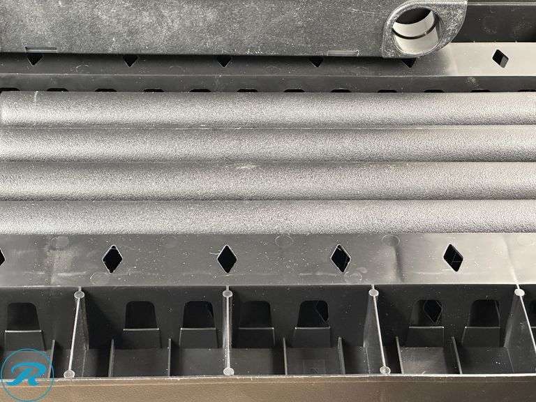 Greenmade: 5-Tier Utility Rack- Like New - Roller Auctions