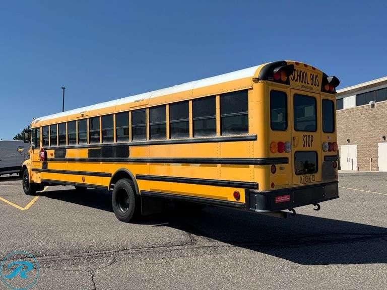 2006  IC Corporation  CE300  RWD  77-Passenger School Bus - Roller Auctions