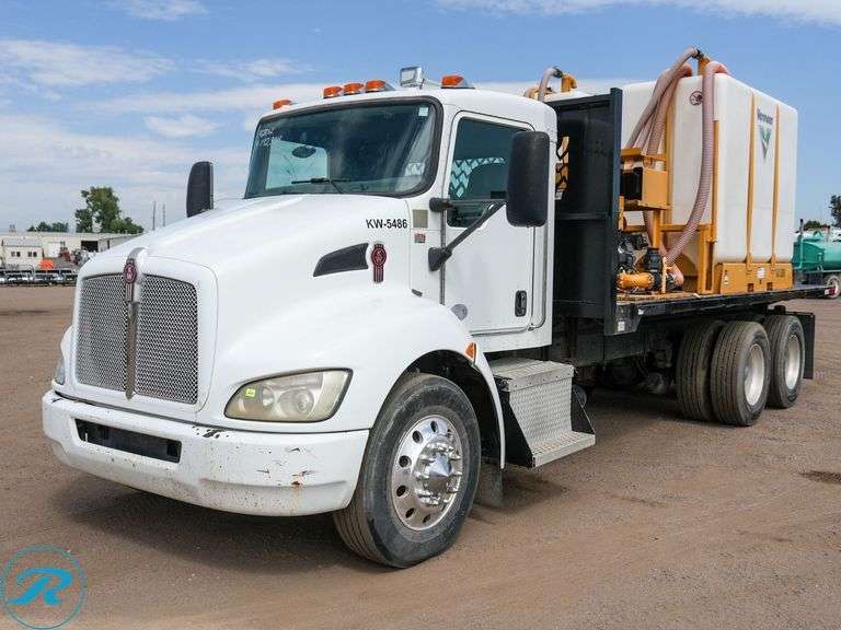 2012 Kenworth T370 T/A Flatbed Mud Mixing Truck