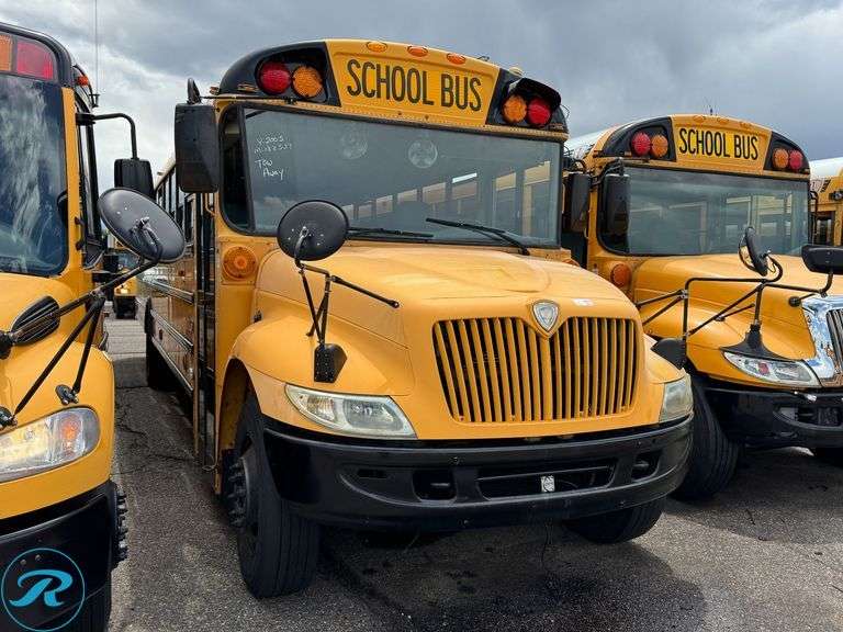 2005  IC Corporation  CE300  RWD  77-Passenger School Bus - Roller Auctions