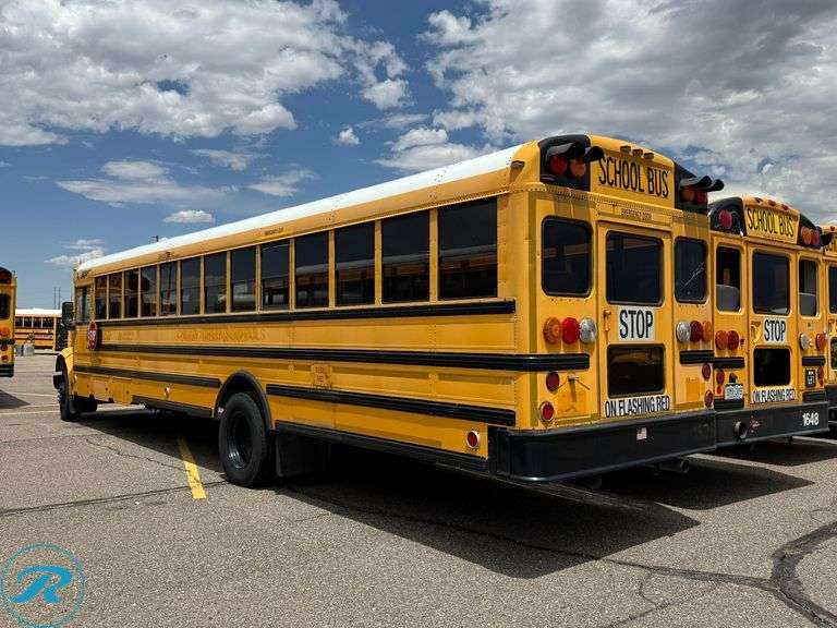 2004  IC Corporation  CE300  RWD  77-Passenger School Bus - Roller Auctions
