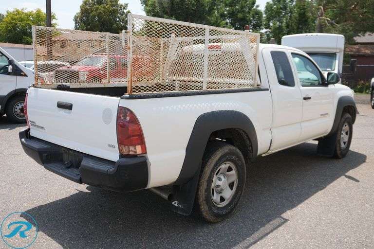2014  Toyota  Tacoma  4WD Super Cab  Pickup - Roller Auctions