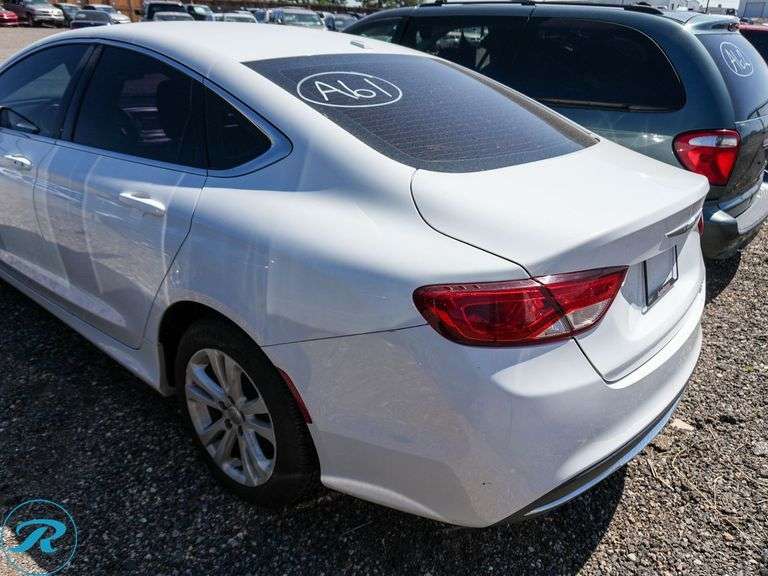 2016  Chrysler  200 Limited  FWD - Roller Auctions