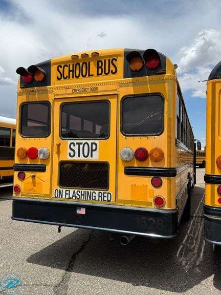 2004  IC Corporation  CE300  RWD  77-Passenger School Bus - Roller Auctions