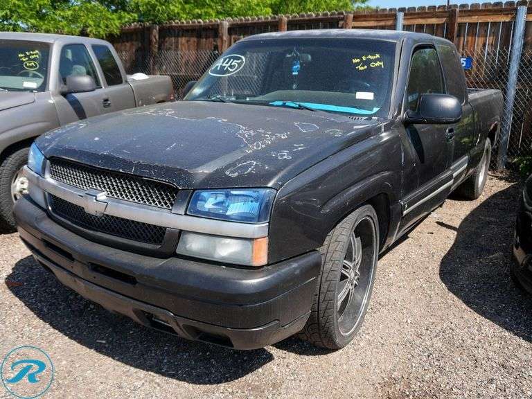 2004  Chevrolet  Silverado 1500 Base  4WD
