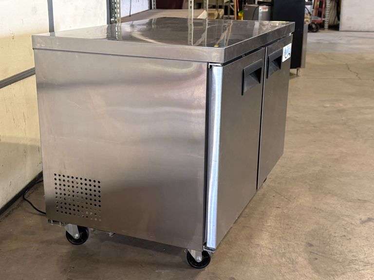 Avantco 178AU48RHC Two-Door Undercounter Refrigerator with Casters - Roller Auctions