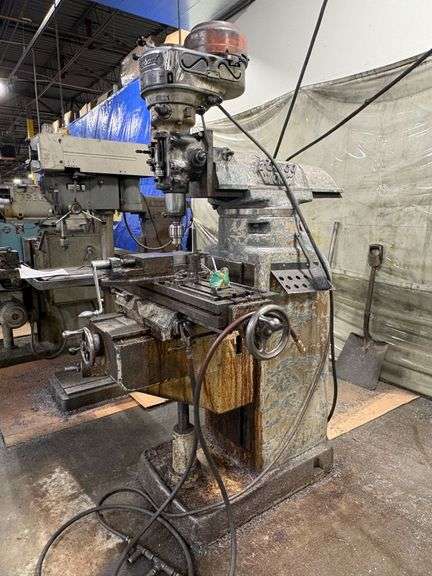 Famco Model 100 Vertical Milling Machine with Bridgeport Head, 42" x 10" Table, 8" Machinist Vice, 3ph - Roller Auctions
