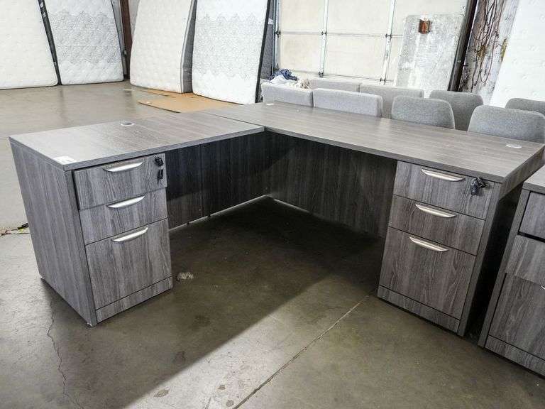 Office Desk With Return, 72" x 71"