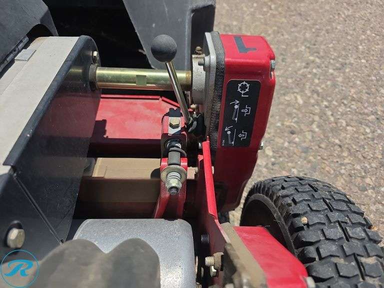 Toro Greensmaster 1000 Walk Behind Reel Mower (Inoperable, Does Not Start) - Roller Auctions