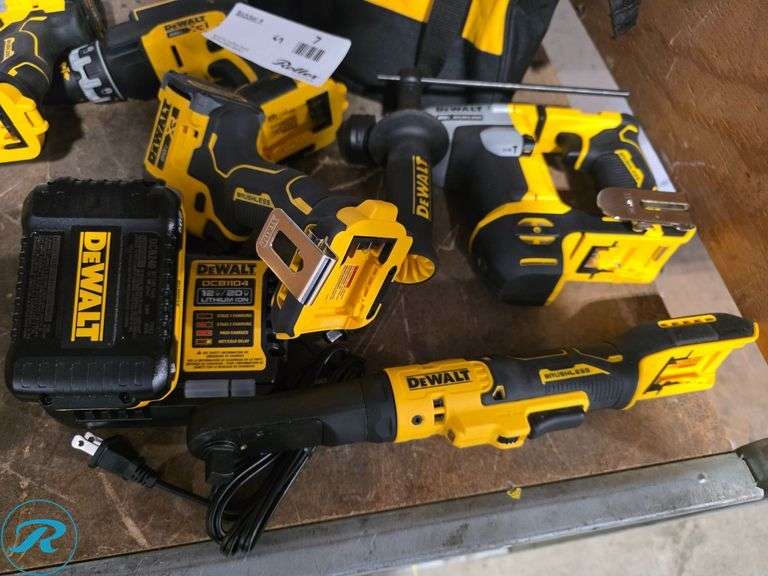 (5) Dewalt 20V Cordless Power Tools with Charger and (1) Battery - Roller Auctions
