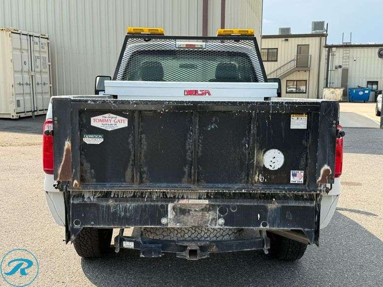 2015  Ford  F250 Super Duty  XL  4WD  Pickup - Roller Auctions