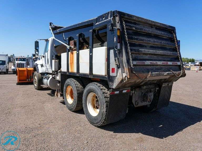 2015  International  7600  T/A  Plow Truck - Roller Auctions