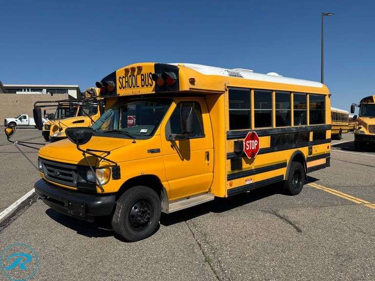 2003 Ford E450 RWD 14-Passenger School Bus