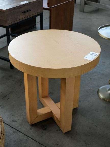Light Wood Round Side Table With Geometric Base, 22”