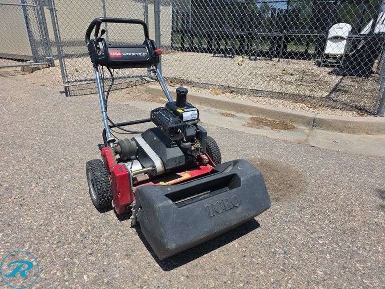 Toro Greensmaster 1000 Walk Behind Reel Mower (Inoperable, Does Not Start)