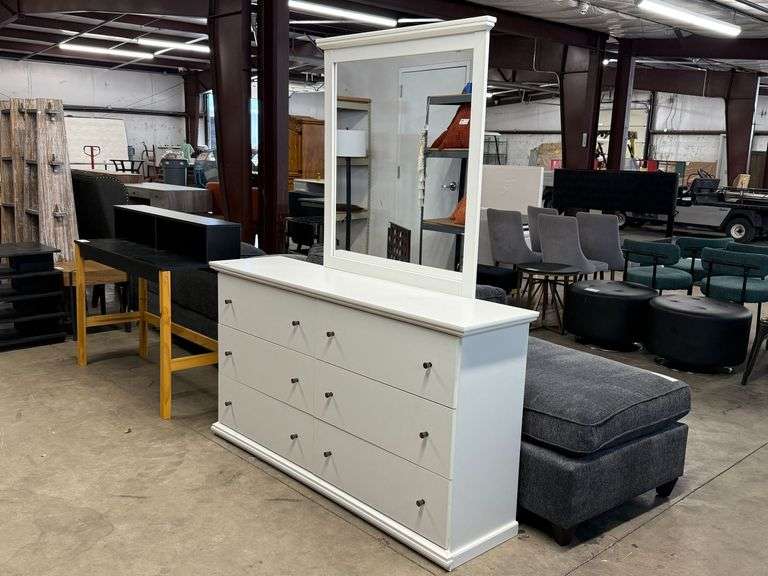 Ashley Furniture B139-31 Six Drawer Dresser With Mirror, 63" x 16"