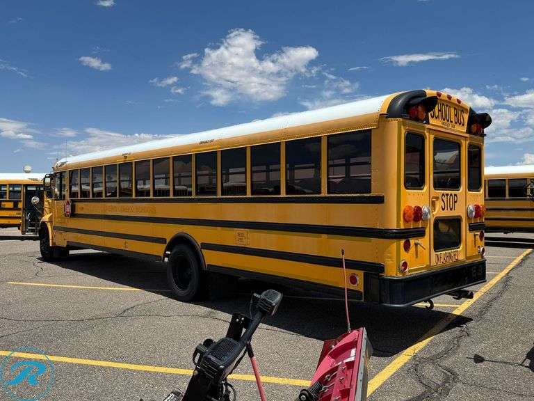 2005 IC Corporation CE300 RWD 77-Passenger School Bus - Roller Auctions