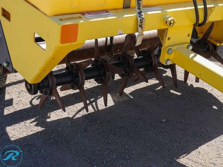 Aerway  AWGH3-60-1S7-B  Towable Turf Aerator - Roller Auctions