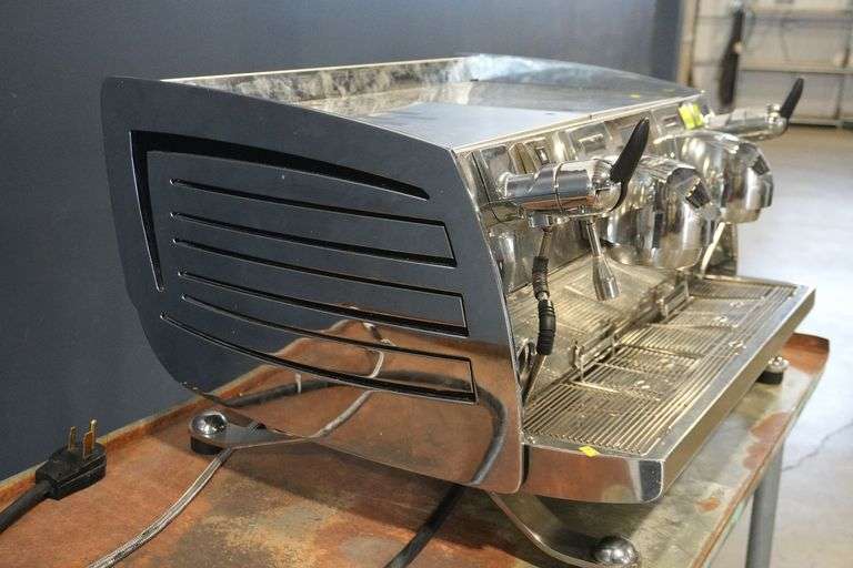 Victoria Arduino VA388 Black Eagle GR2 Espresso Machine, 208-240V, Electric, 220V - Roller Auctions
