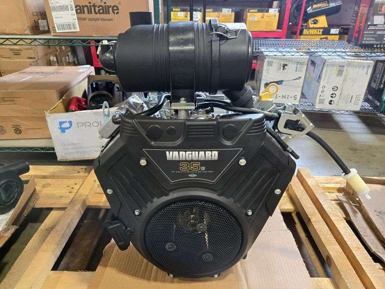 Vanguard 6134770268J1 35 HP Gas Engine - Roller Auctions