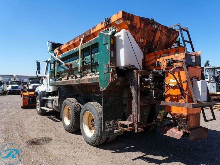 2013  Freightliner  114SD   T/A Plow Truck - Roller Auctions