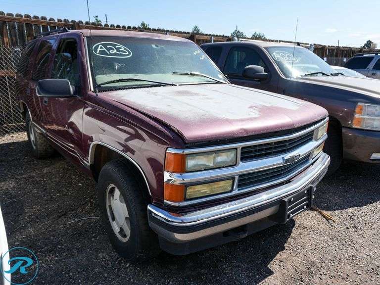 1999  Chevrolet  Tahoe   4WD - Roller Auctions
