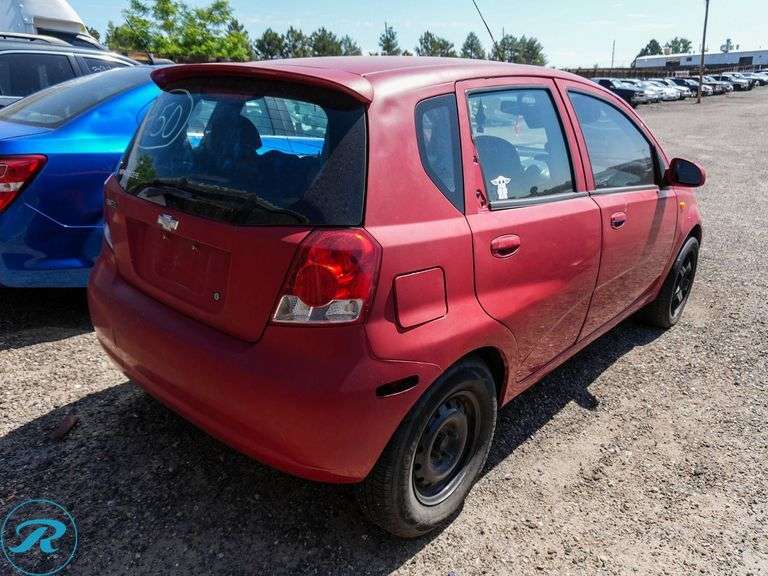 2004  Chevrolet  Aveo   FWD - Roller Auctions