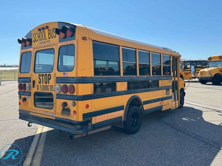 2003  Ford  E450   RWD  14-Passenger School Bus - Roller Auctions