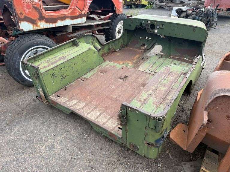 Willys Jeep CJ2A Body - Roller Auctions
