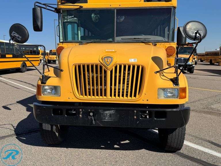 2004  IC Corporation  CE300  RWD  77-Passenger School Bus - Roller Auctions