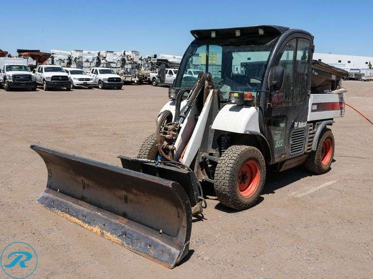 2017  Bobcat  Work Machine  5600  4WD  UTV