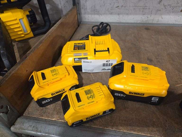 Dewalt DCB118 20V Lithium-Ion Fast Charger With 2Ah, 5Ah, and 6Ah Batteries