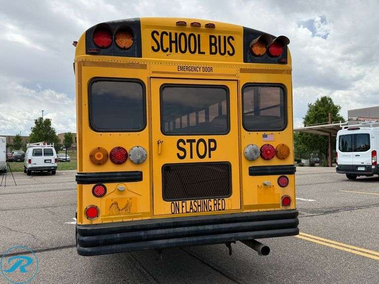 2004  IC Corporation  CE300  RWD  77-Passenger School Bus - Roller Auctions