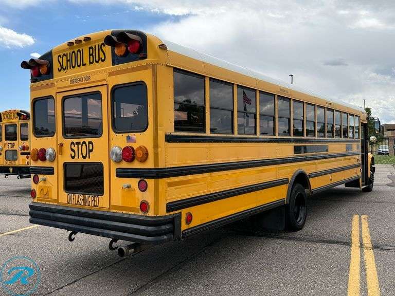 2004  IC Corporation  CE300  RWD  77-Passenger School Bus - Roller Auctions