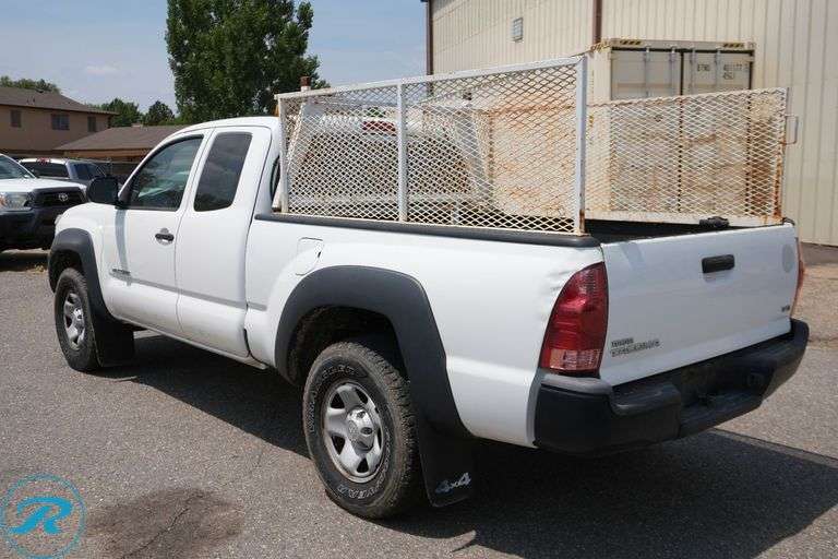 2014  Toyota  Tacoma  4WD Super Cab  Pickup - Roller Auctions